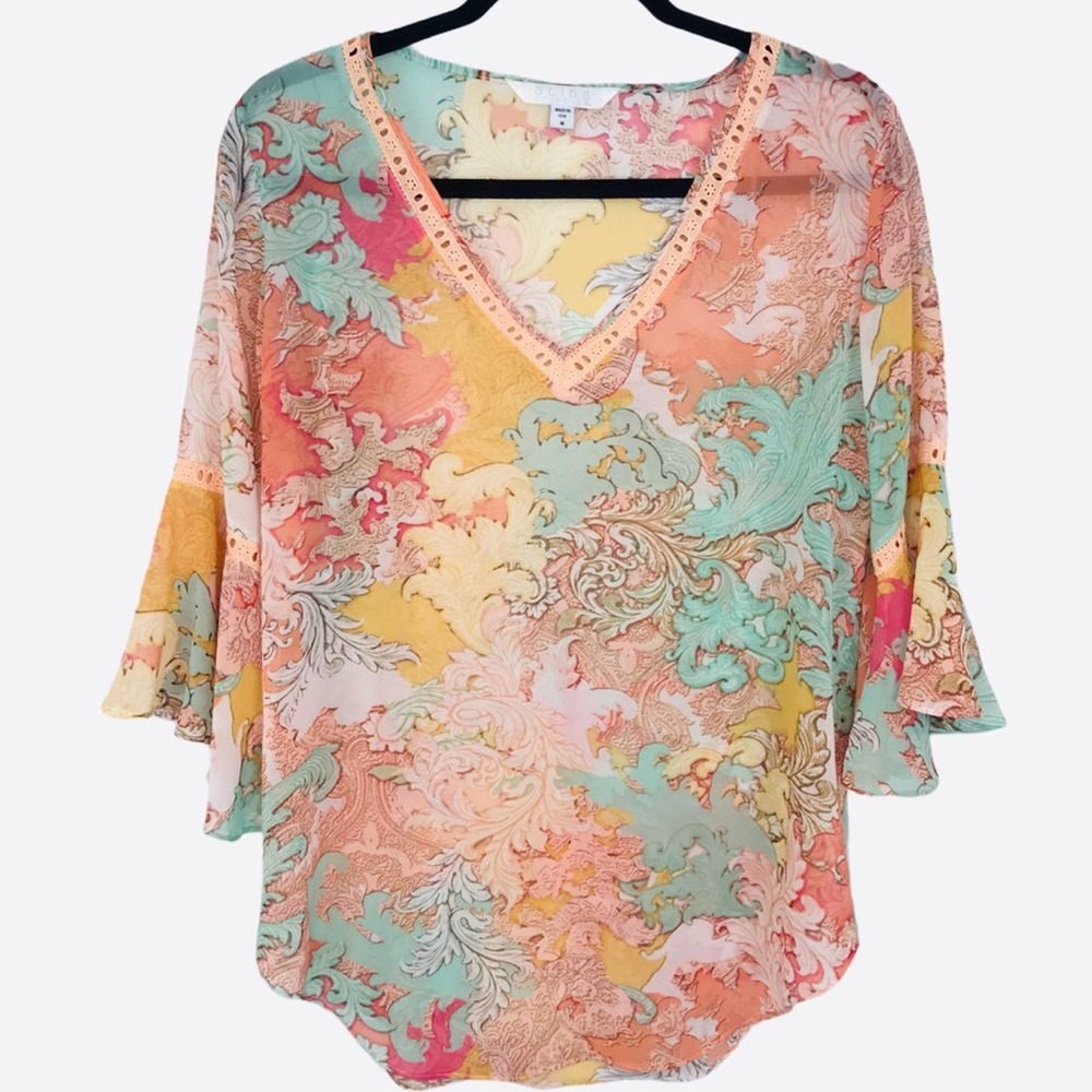 Atina Cristina bell sleeves multicolor blouse. M